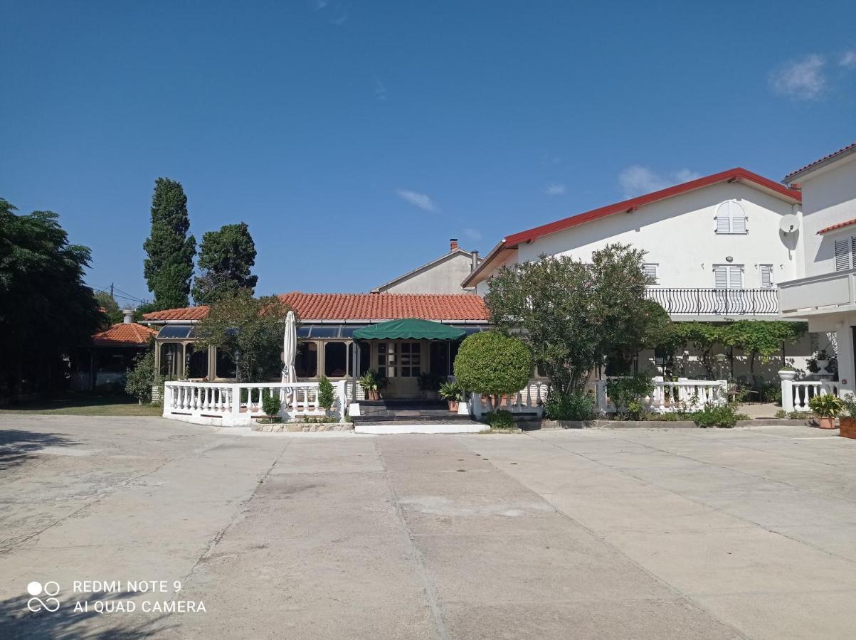 Apartment-Rooms Preka Palit Exterior foto