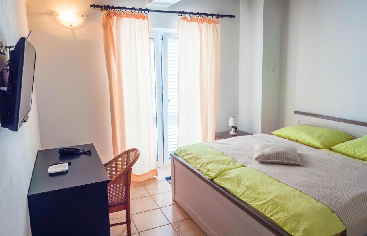 Apartment-Rooms Preka Palit Exterior foto