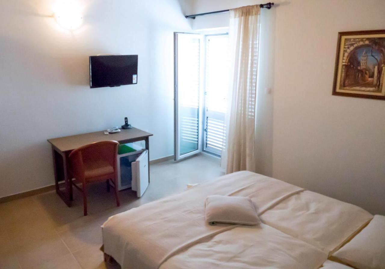 Apartment-Rooms Preka Palit Exterior foto