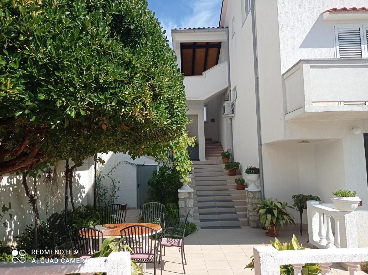 Apartment-Rooms Preka Palit Exterior foto