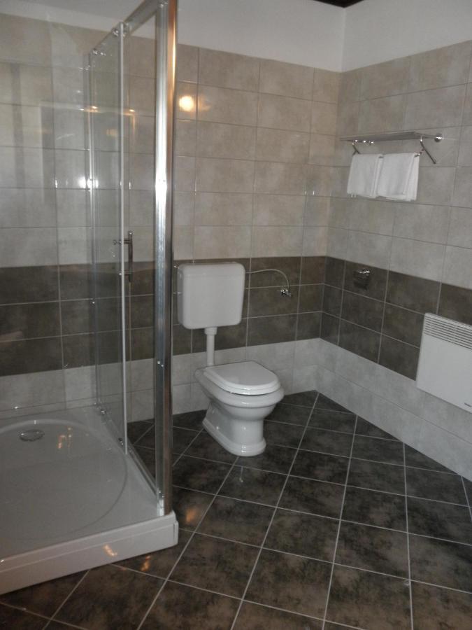 Apartment-Rooms Preka Palit Exterior foto