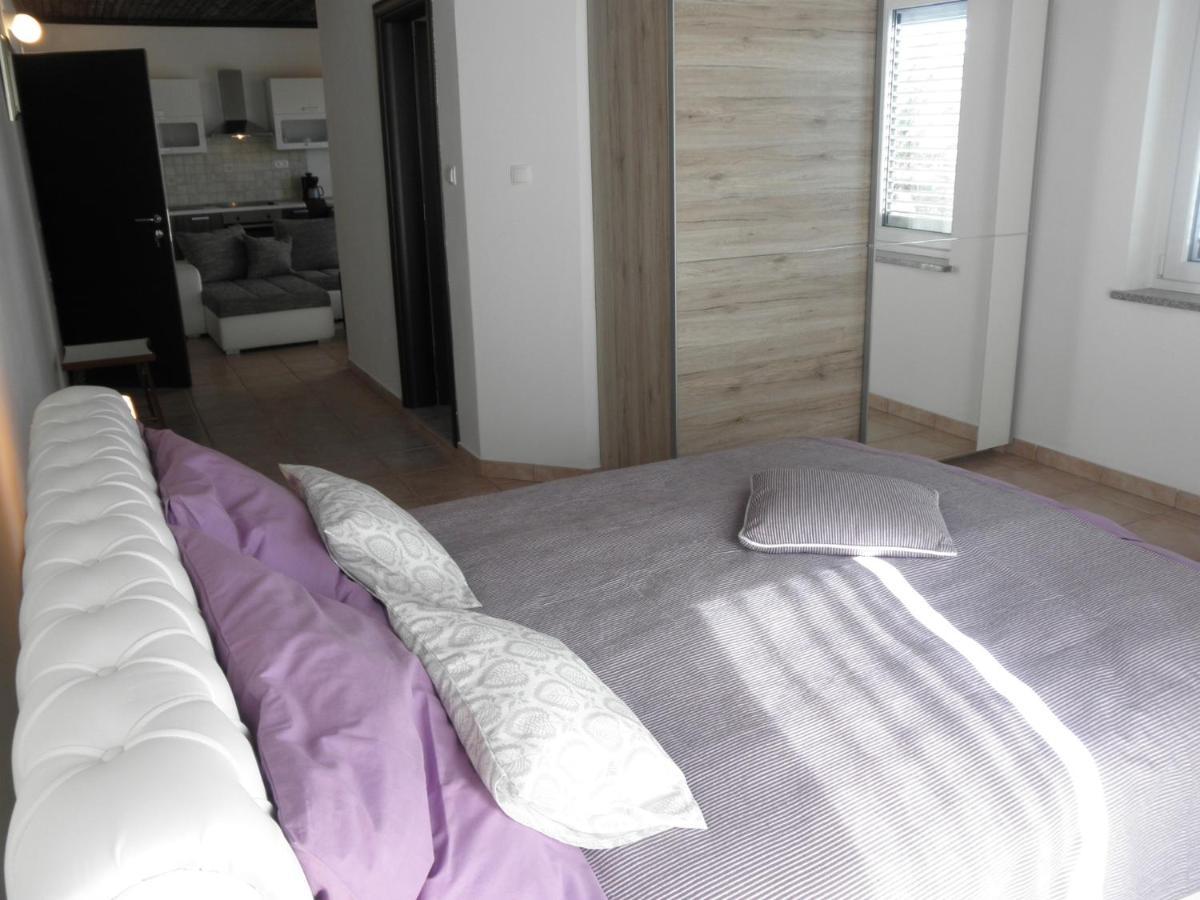 Apartment-Rooms Preka Palit Exterior foto