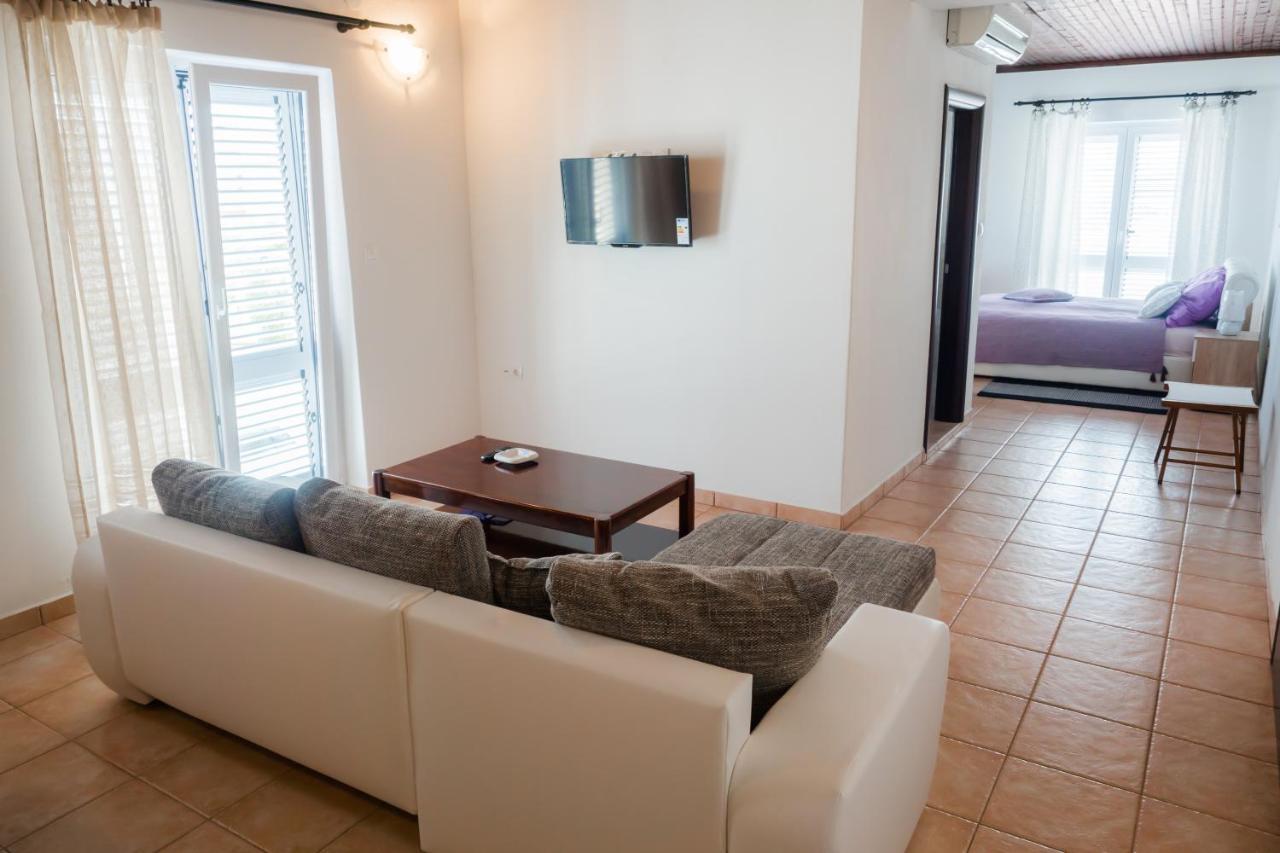 Apartment-Rooms Preka Palit Exterior foto