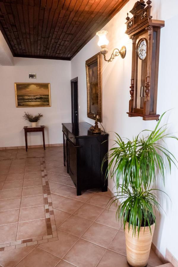 Apartment-Rooms Preka Palit Exterior foto